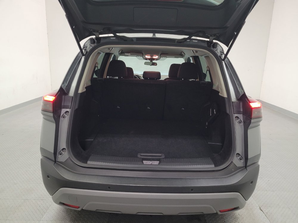 Used 2023 Nissan Rogue S AWD/4WD image 29