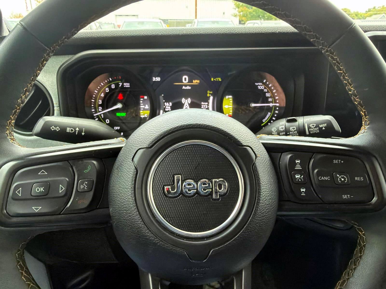Used 2024 Jeep Wrangler Unlimited AWD/4WD image 23
