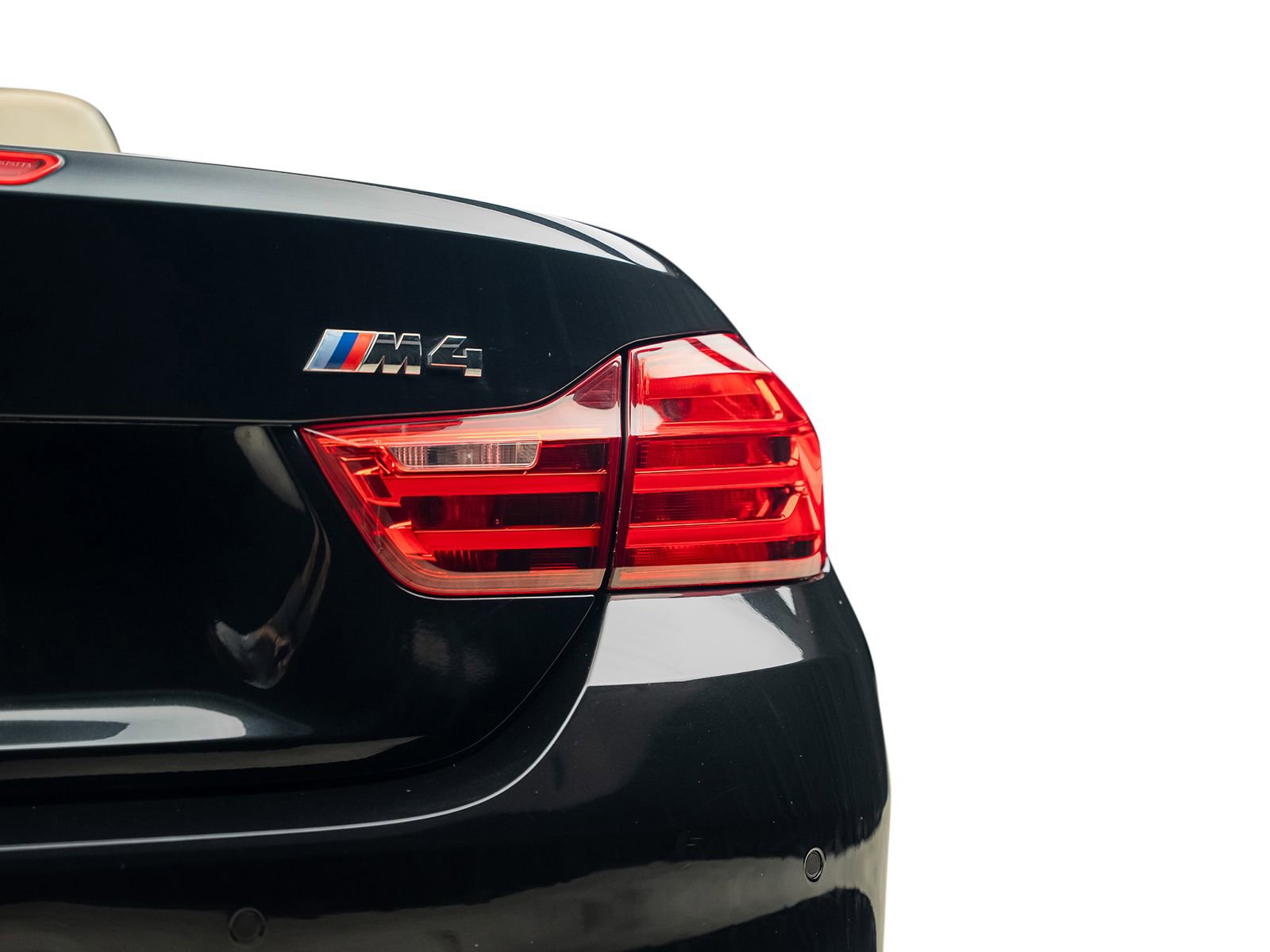 Used 2015 BMW M4 Convertible image 20