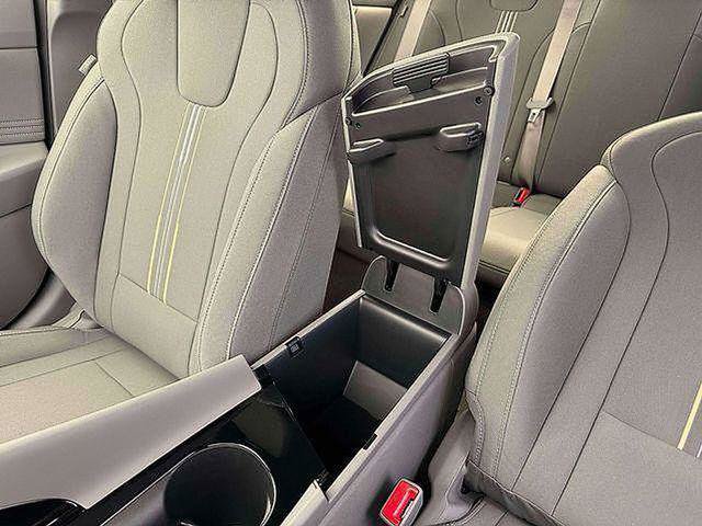 New 2026 Hyundai Elantra SEL FWD image 20