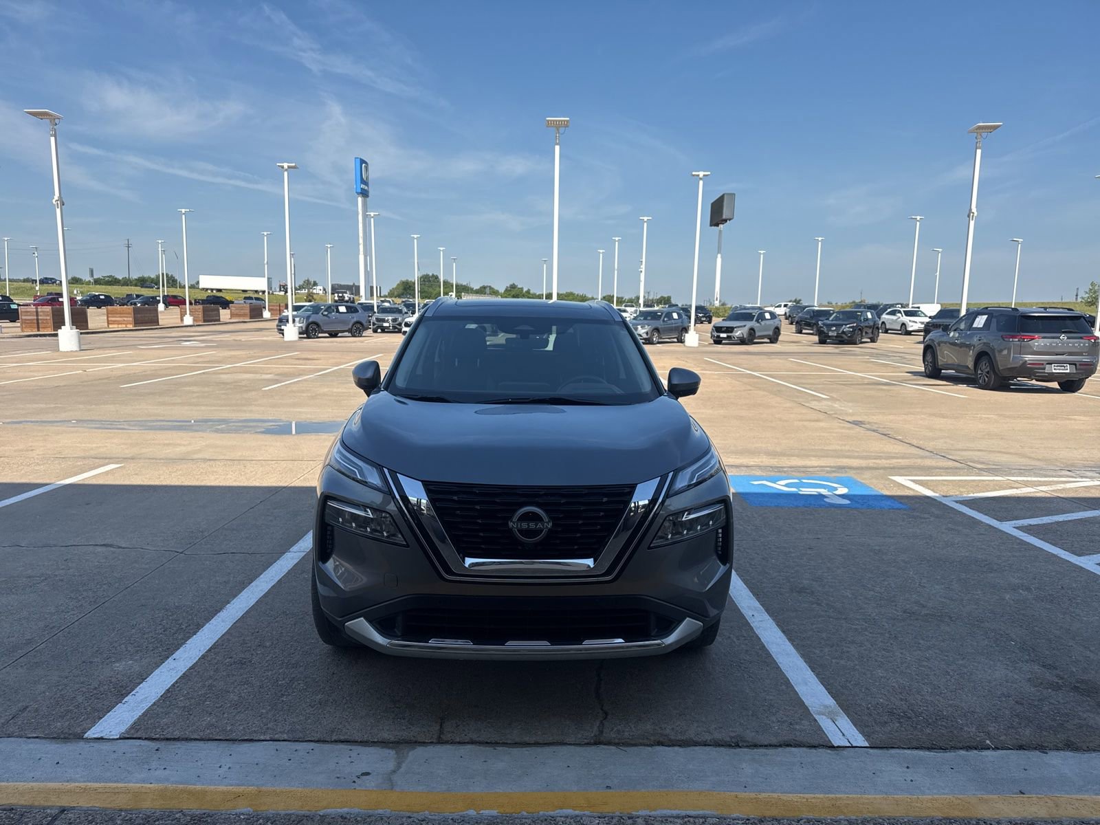 Used 2023 Nissan Rogue Platinum w/ Platinum Premium Package AWD/4WD video 2