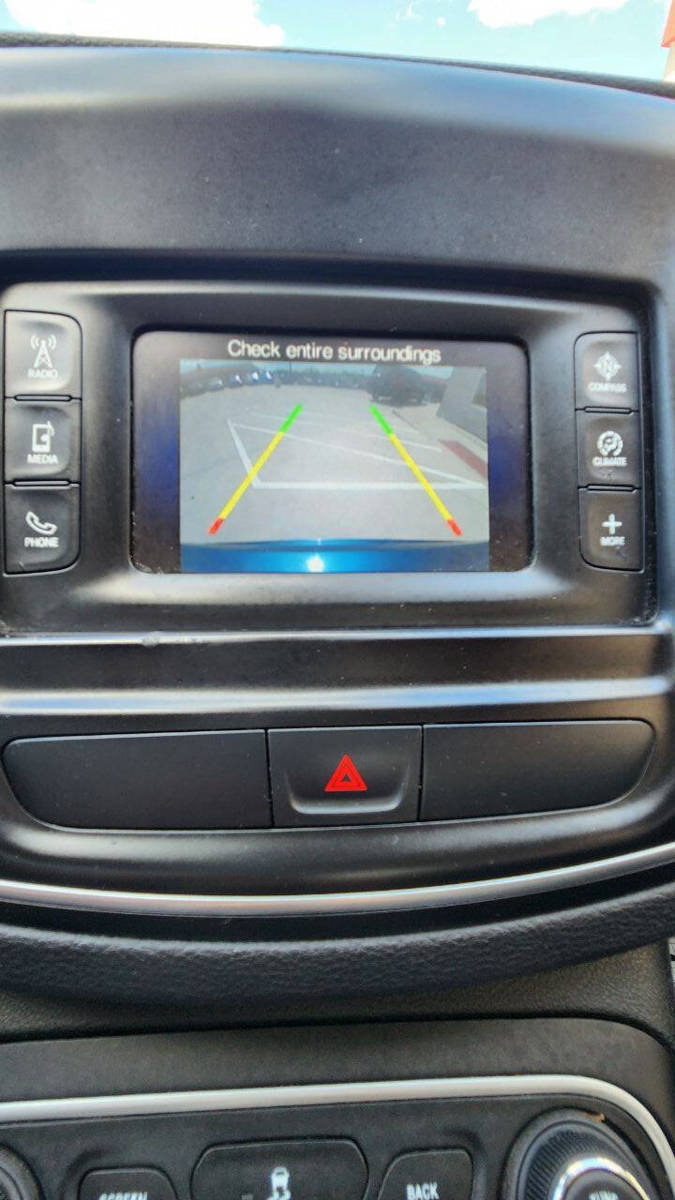 Used 2016 Chrysler 200 Limited FWD image 14