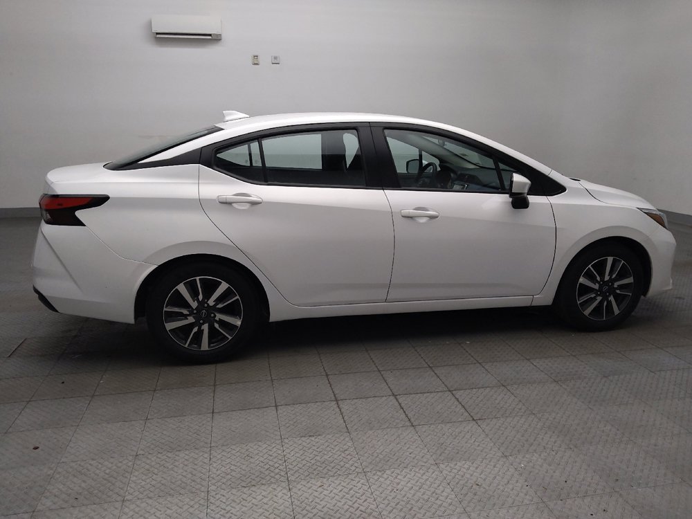 Used 2025 Nissan Versa SV FWD image 10