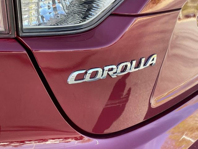 Used 2025 Toyota Corolla LE FWD image 11