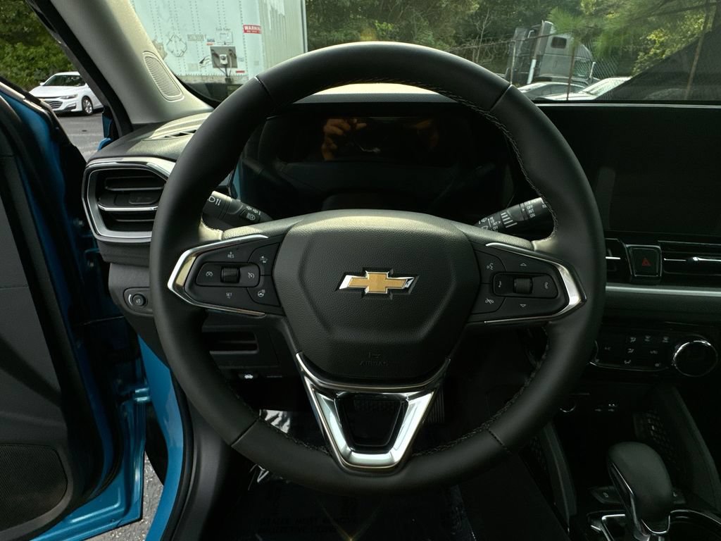 New 2026 Chevrolet TrailBlazer LT w/ LT Cold Weather Package FWD image 16