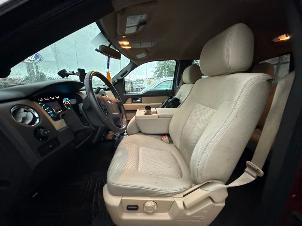 Used 2014 Ford F150 XLT w/ Equipment Group 302A Luxury AWD/4WD image 4