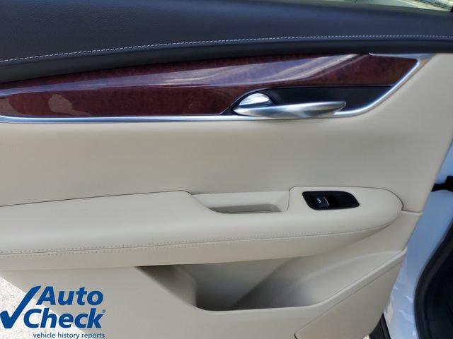 Used 2019 Cadillac XT5 Luxury FWD image 14