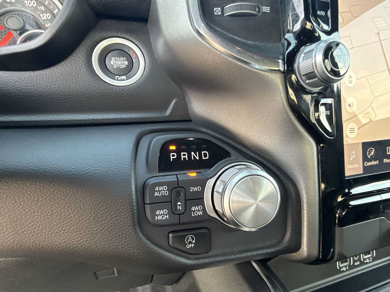 Used 2026 RAM 1500 Laramie AWD/4WD image 21