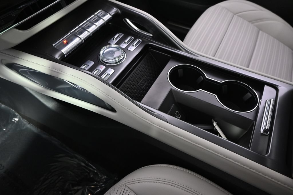 New 2026 Lincoln Nautilus Reserve w/ Jet Appearance Package AWD/4WD image 31