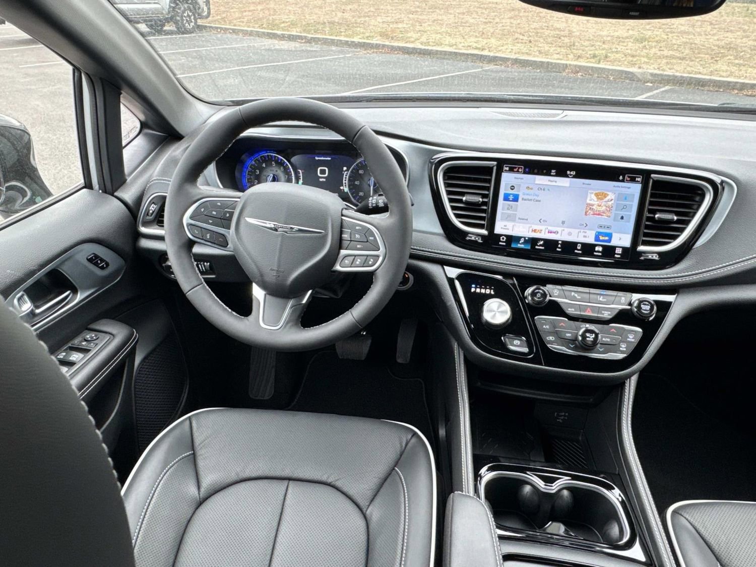 New 2026 Chrysler Pacifica Limited FWD image 22
