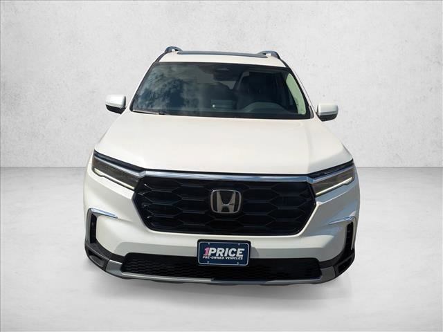 Used 2024 Honda Pilot Touring image 2