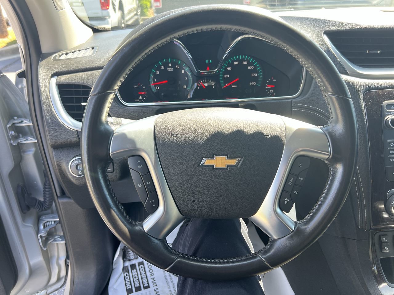Used 2017 Chevrolet Traverse LT w/ Traveler's Package AWD/4WD image 18
