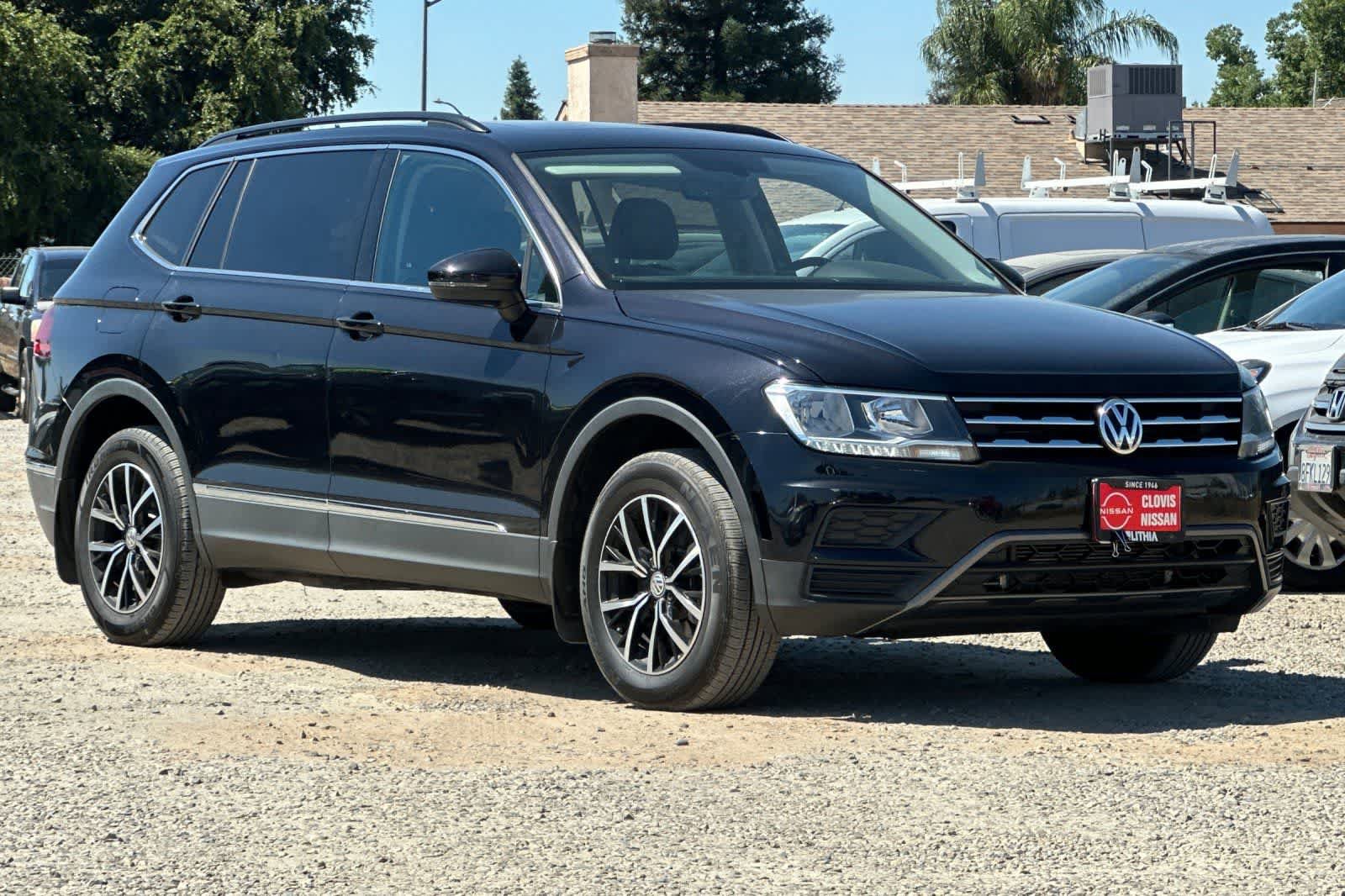 Used 2021 Volkswagen Tiguan SE w/ Panoramic Sunroof Package AWD/4WD image 10