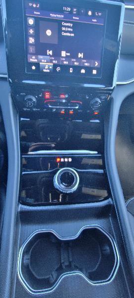 Used 2024 Jeep Grand Cherokee L Laredo image 13