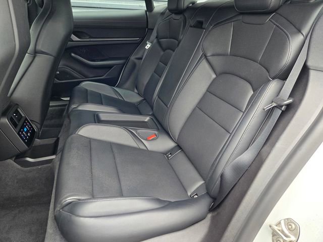Used 2025 Porsche Taycan 4S image 18