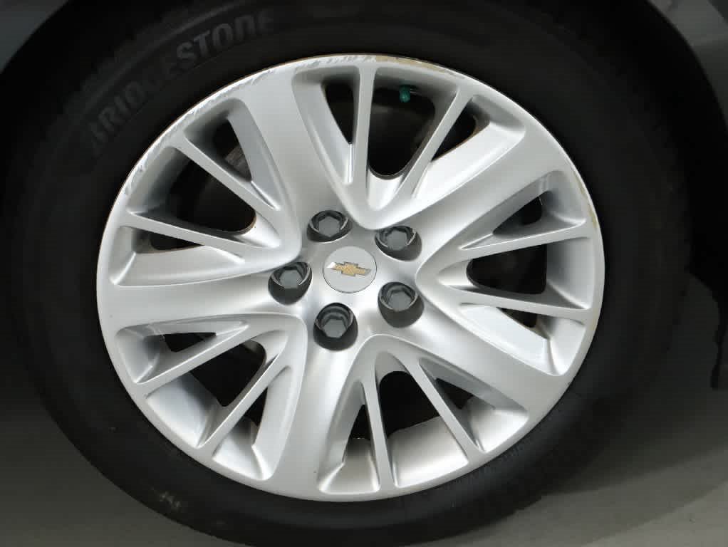 Used 2018 Chevrolet Impala LS FWD image 10