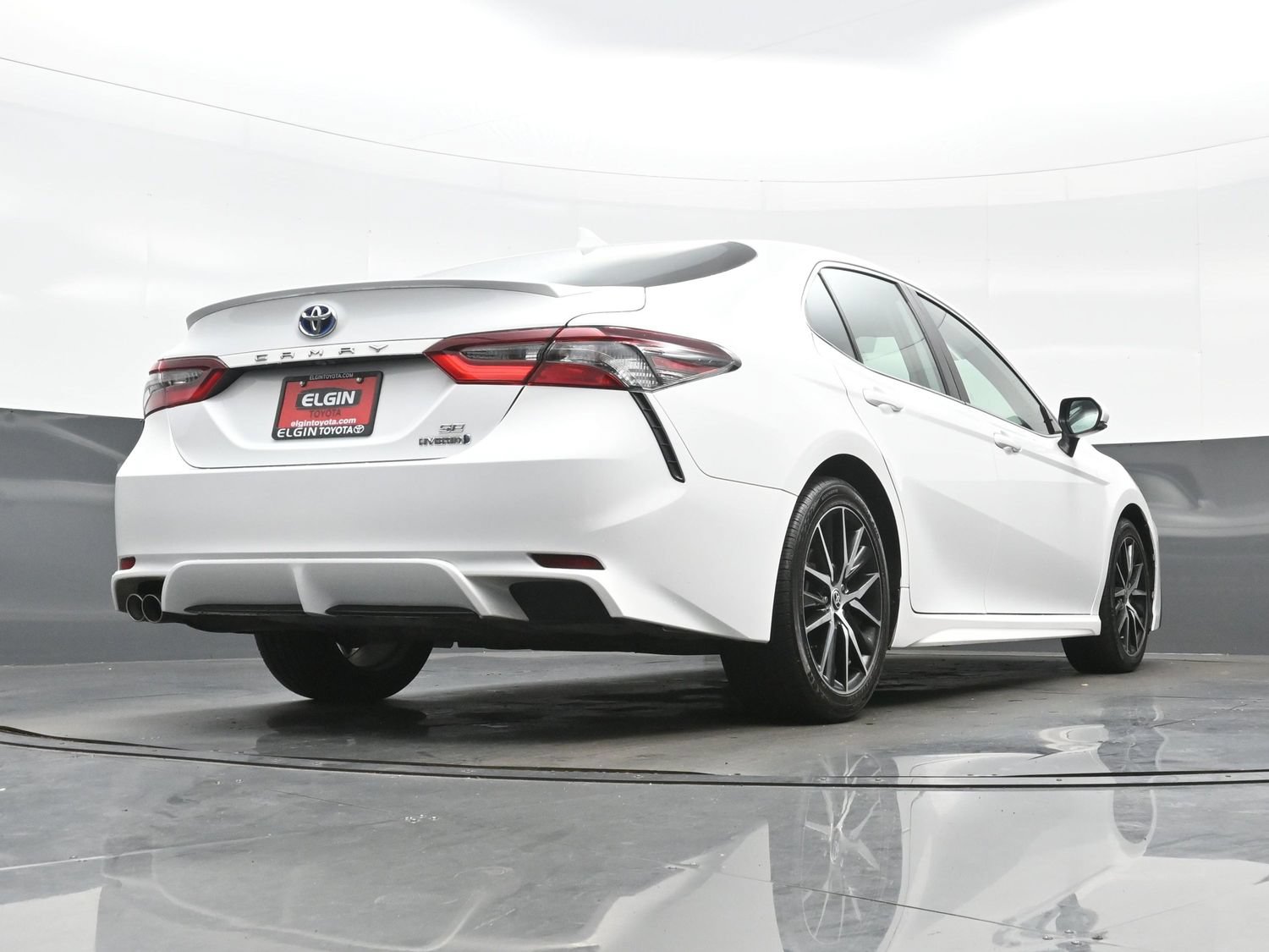 Used 2024 Toyota Camry SE w/ Audio Upgrade Package FWD image 33