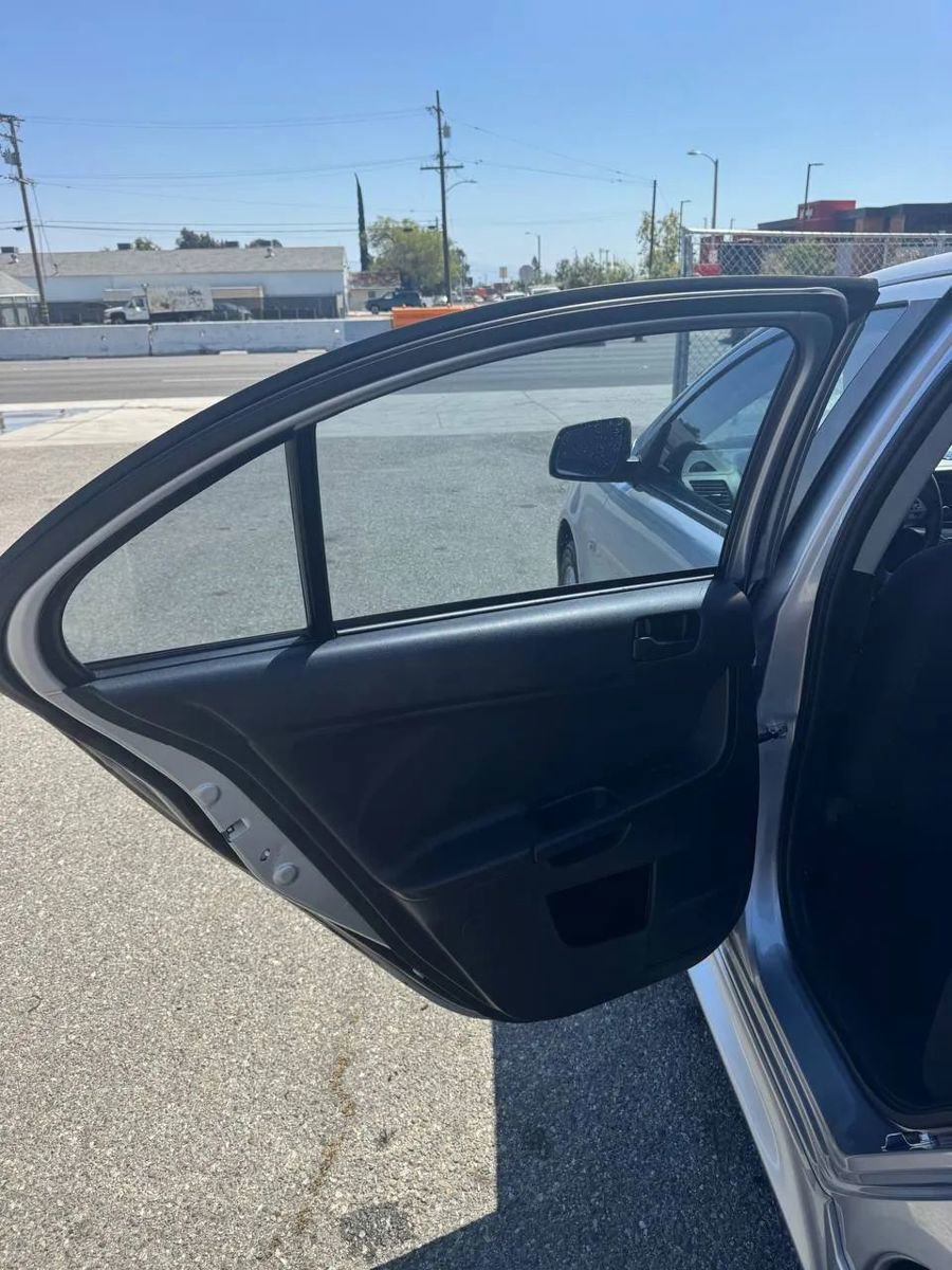 Used 2014 Mitsubishi Lancer ES image 17