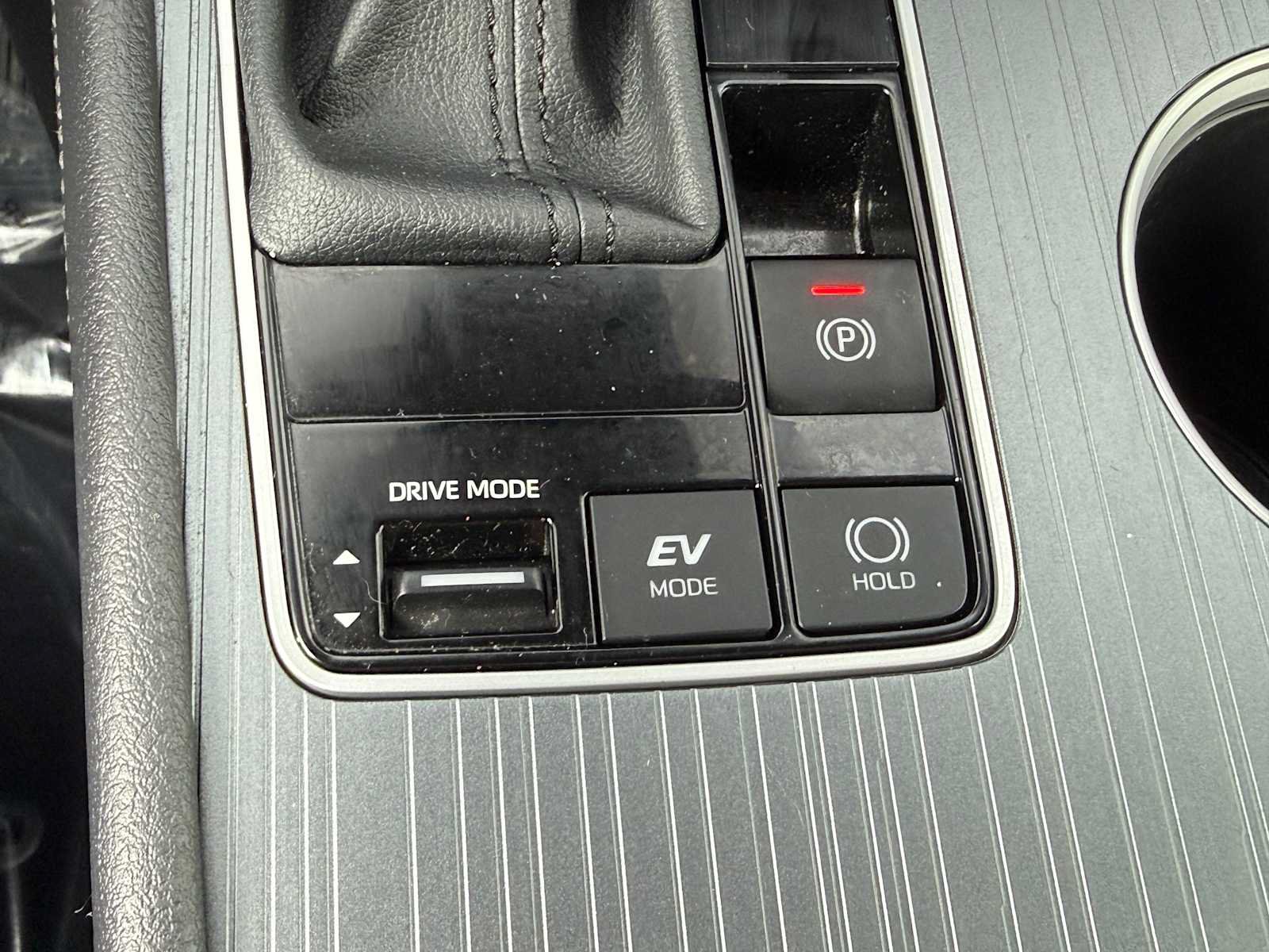 Certified 2026 Toyota Sienna LE AWD/4WD image 29