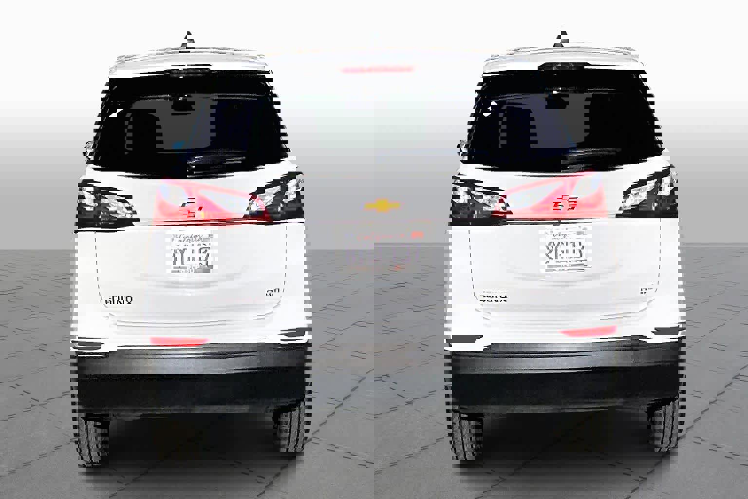 Used 2021 Chevrolet Equinox LS w/ LS Convenience Package image 4