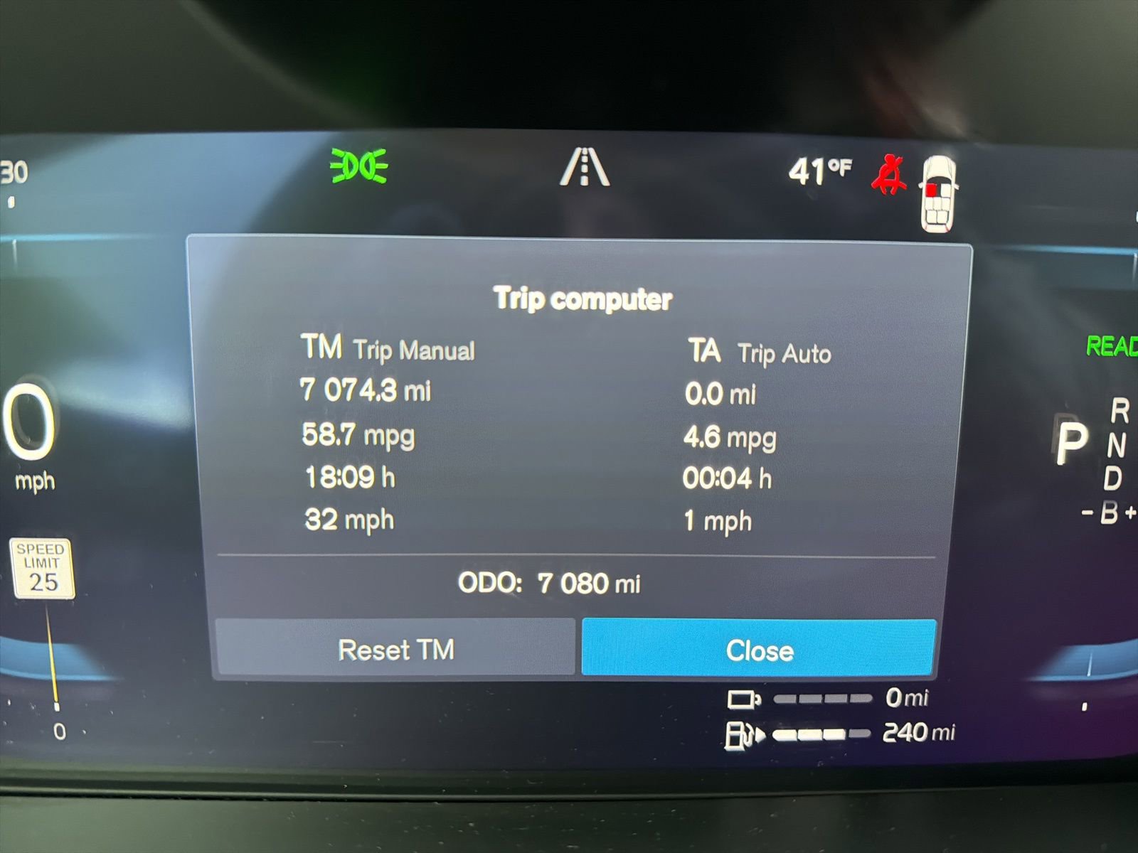 Used 2025 Volvo XC90 T8 Ultra w/ Protection Package Premier image 39