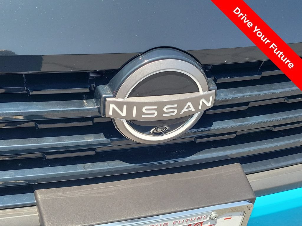Certified 2025 Nissan Kicks SR FWD image 31