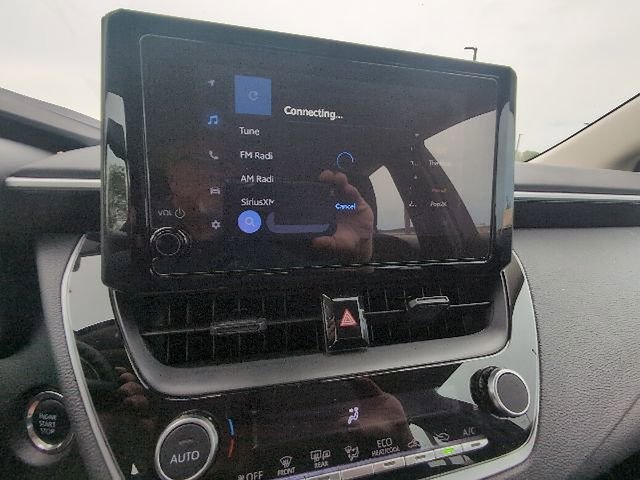 Used 2025 Toyota Corolla LE w/ Convenience Package FWD image 13