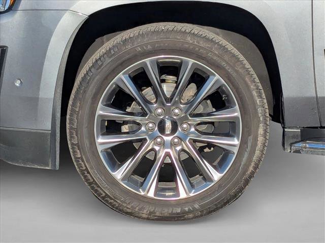 Used 2020 Cadillac Escalade Luxury w/ Escalade Sport Edition image 25