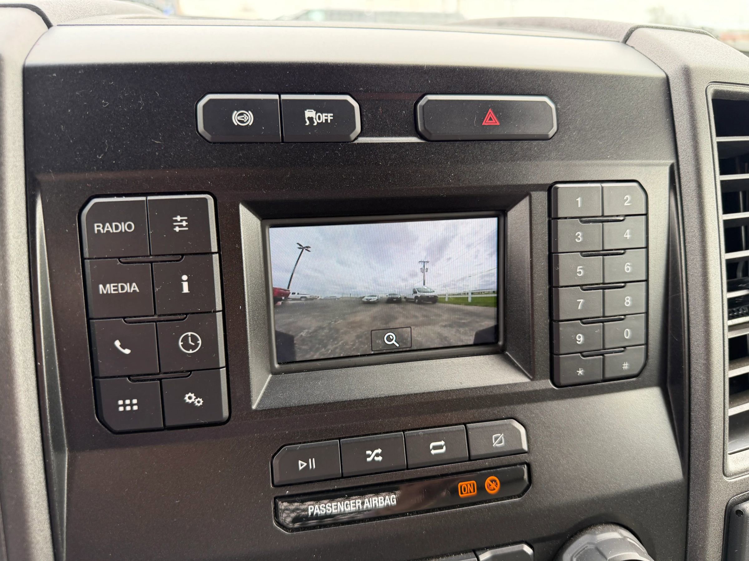 Used 2022 Ford F350 XL w/ Power Equipment Group image 26