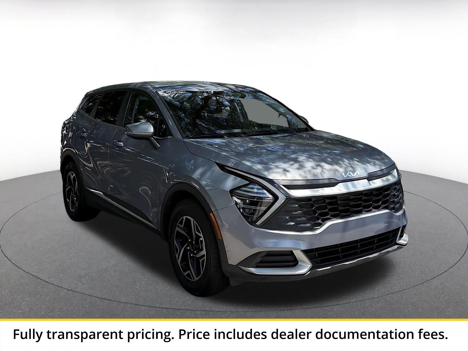 Used 2025 Kia Sportage LX FWD image 1
