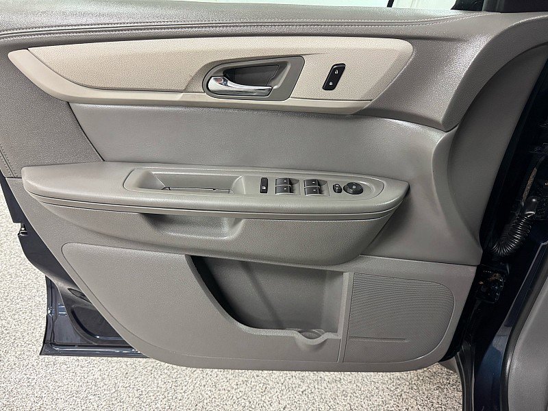 Used 2016 Chevrolet Traverse LS AWD/4WD image 9