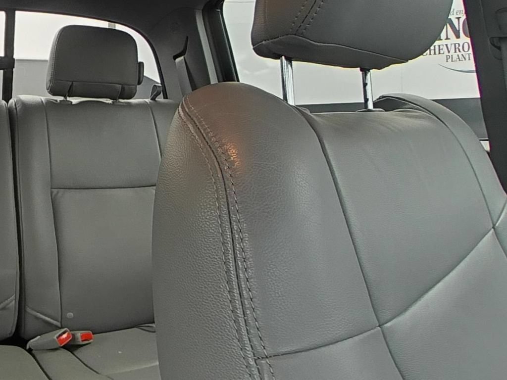 Used 2015 Toyota Tacoma PreRunner w/ TRD Sport Package RWD image 11