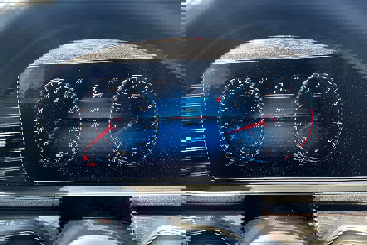 Used 2020 Mercedes-Benz GLE 350 w/ Premium Package image 20