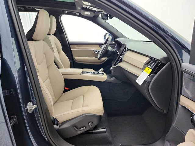 New 2026 Volvo XC90 T8 Plus w/ Protection Package image 18