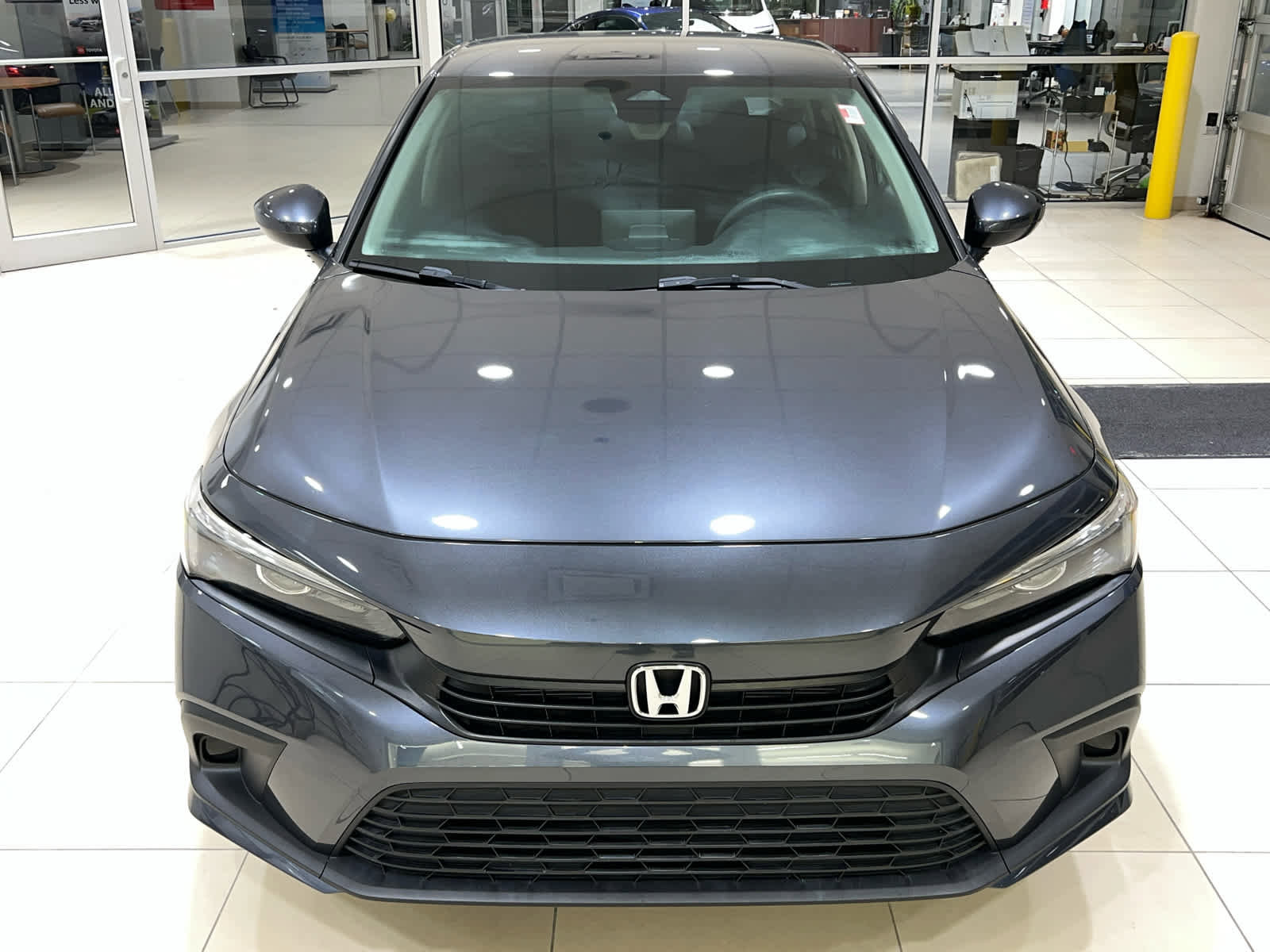Used 2023 Honda Civic LX image 6
