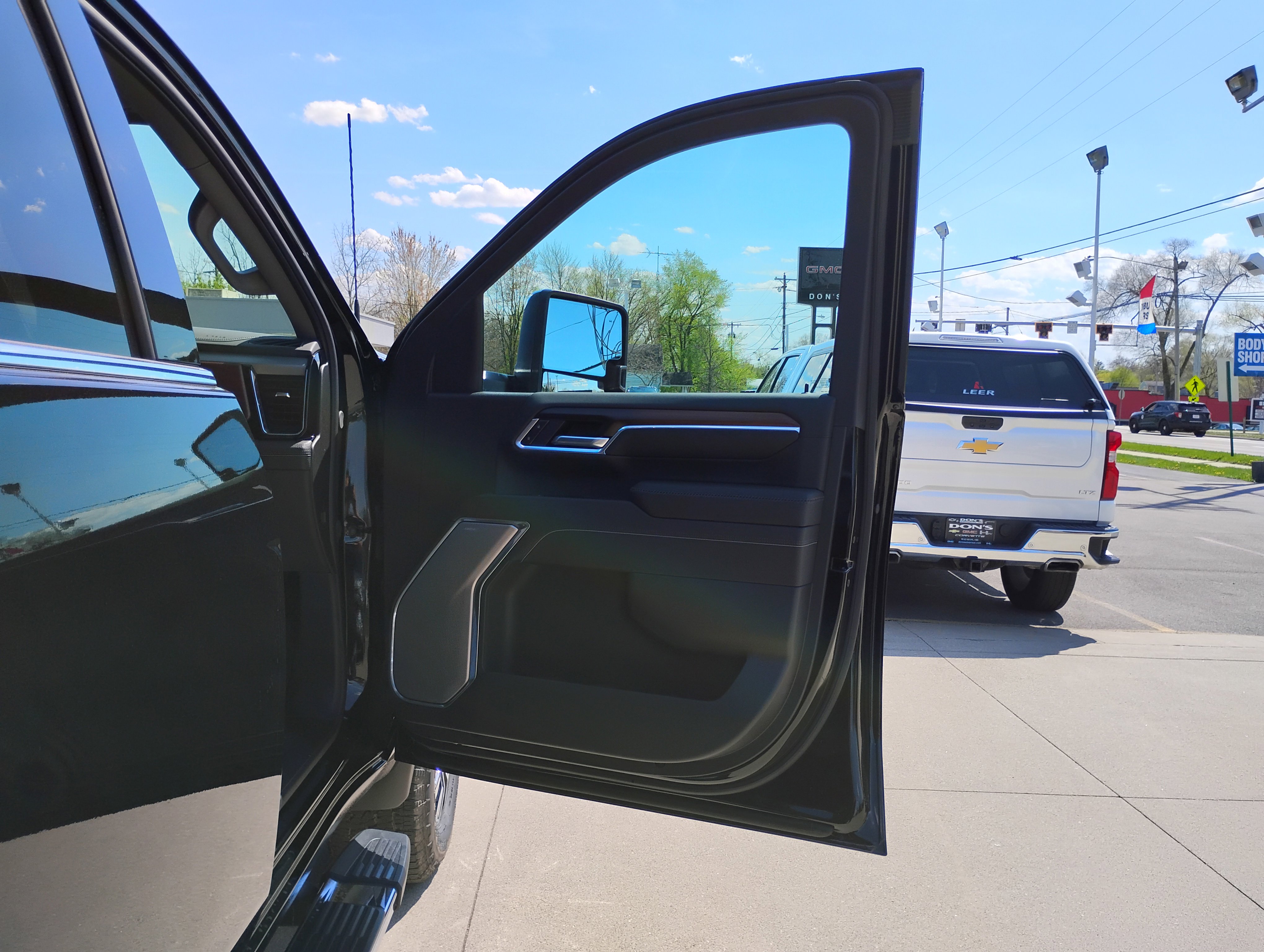New 2025 GMC Sierra 2500 Denali w/ Max Trailering Package image 27