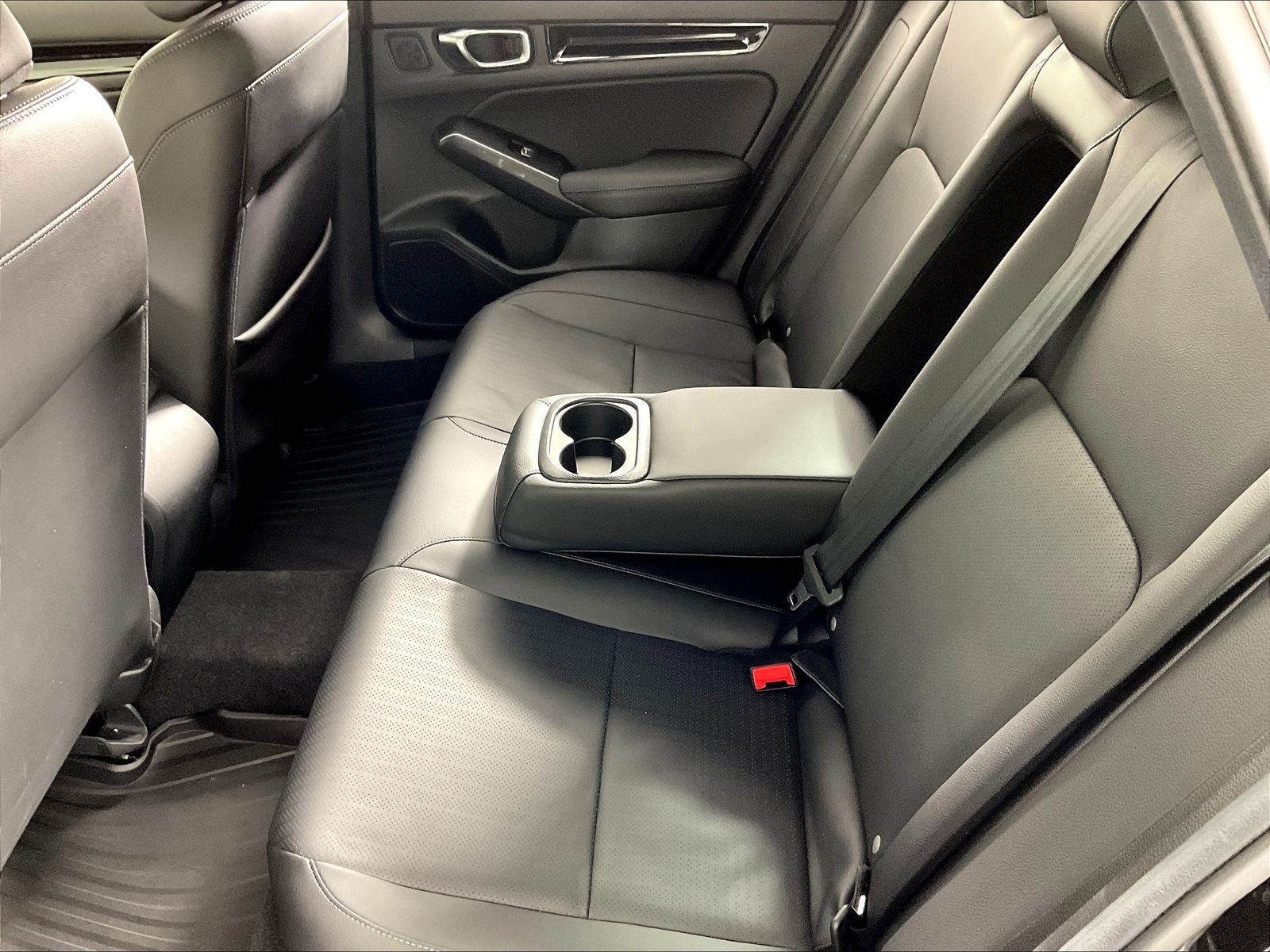 Used 2025 Honda Civic Sport image 37