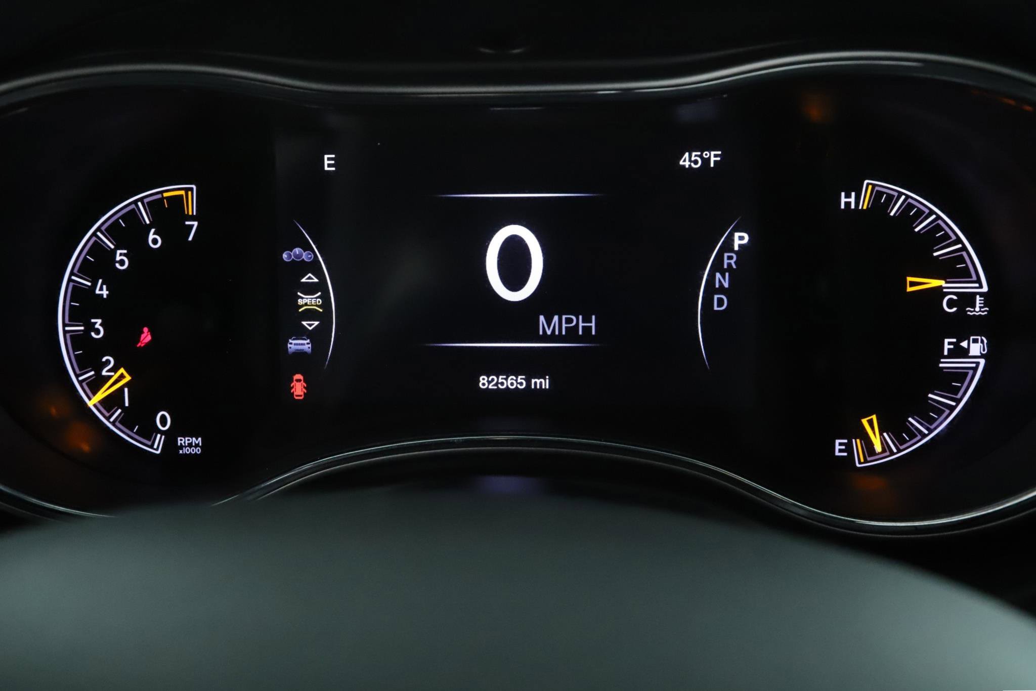 Used 2021 Jeep Grand Cherokee Laredo X image 12