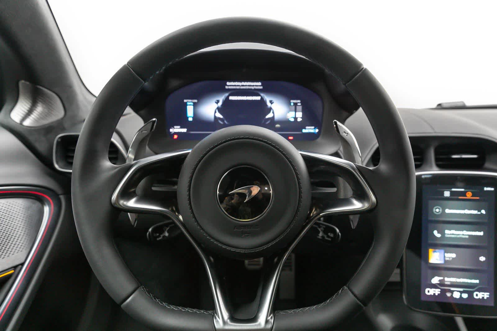 Used 2023 McLaren Artura RWD image 11