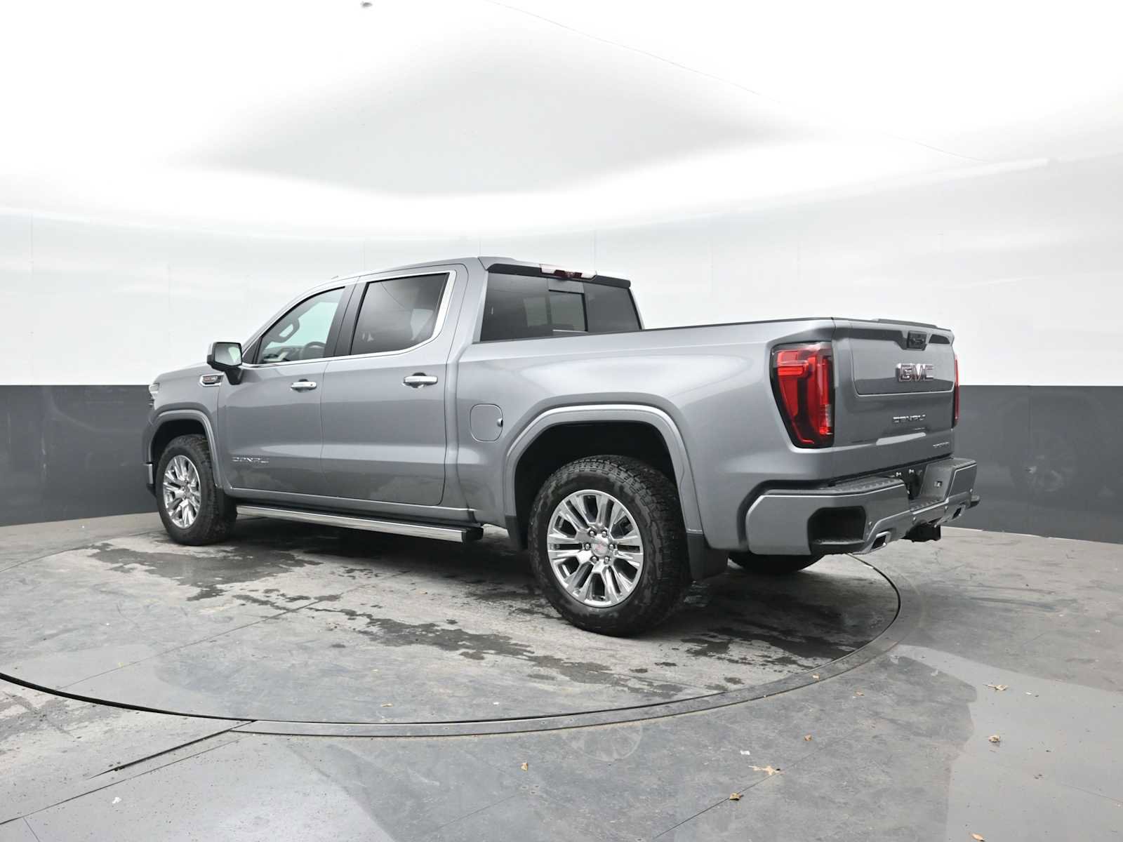 New 2026 GMC Sierra 1500 Denali w/ Technology Package image 2