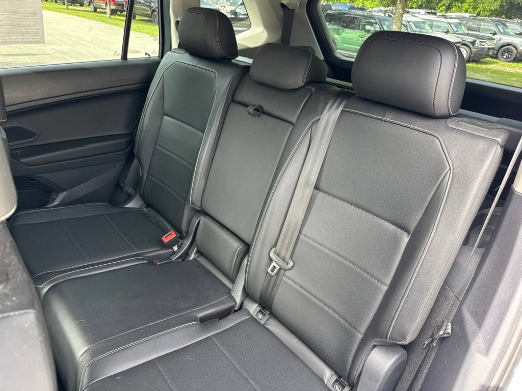 Used 2021 Volkswagen Tiguan SE FWD image 11