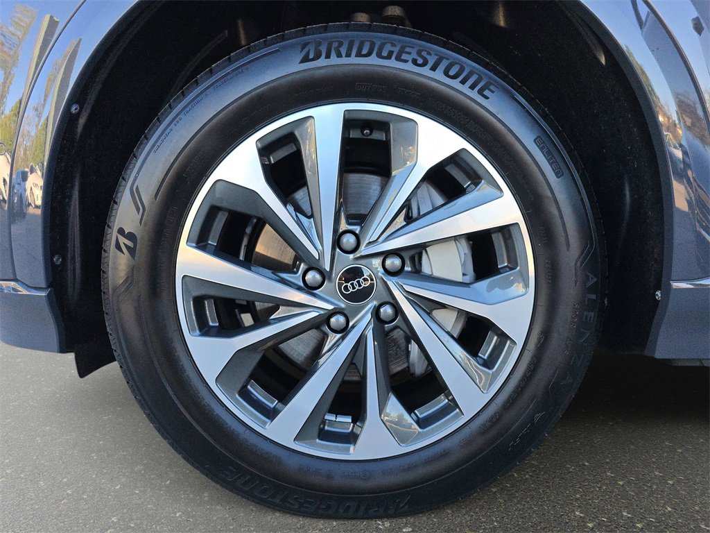 Certified 2025 Audi Q6 e-tron Premium w/ Convenience Package image 33