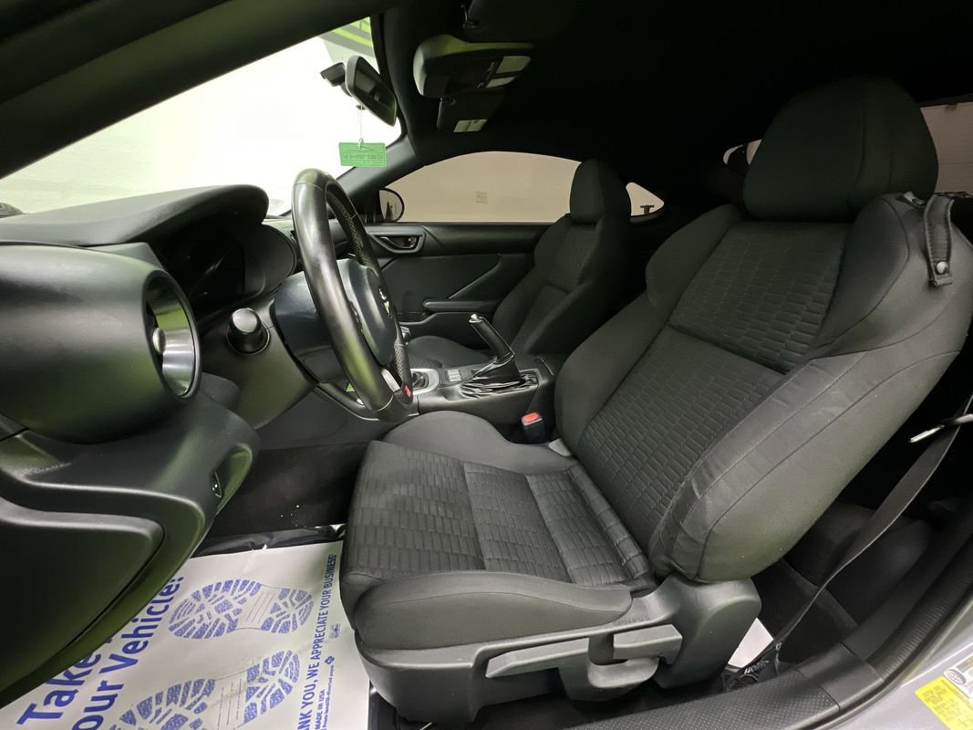Used 2023 Toyota GR86 w/ ALL Weather Mat Package (TMS) RWD image 17