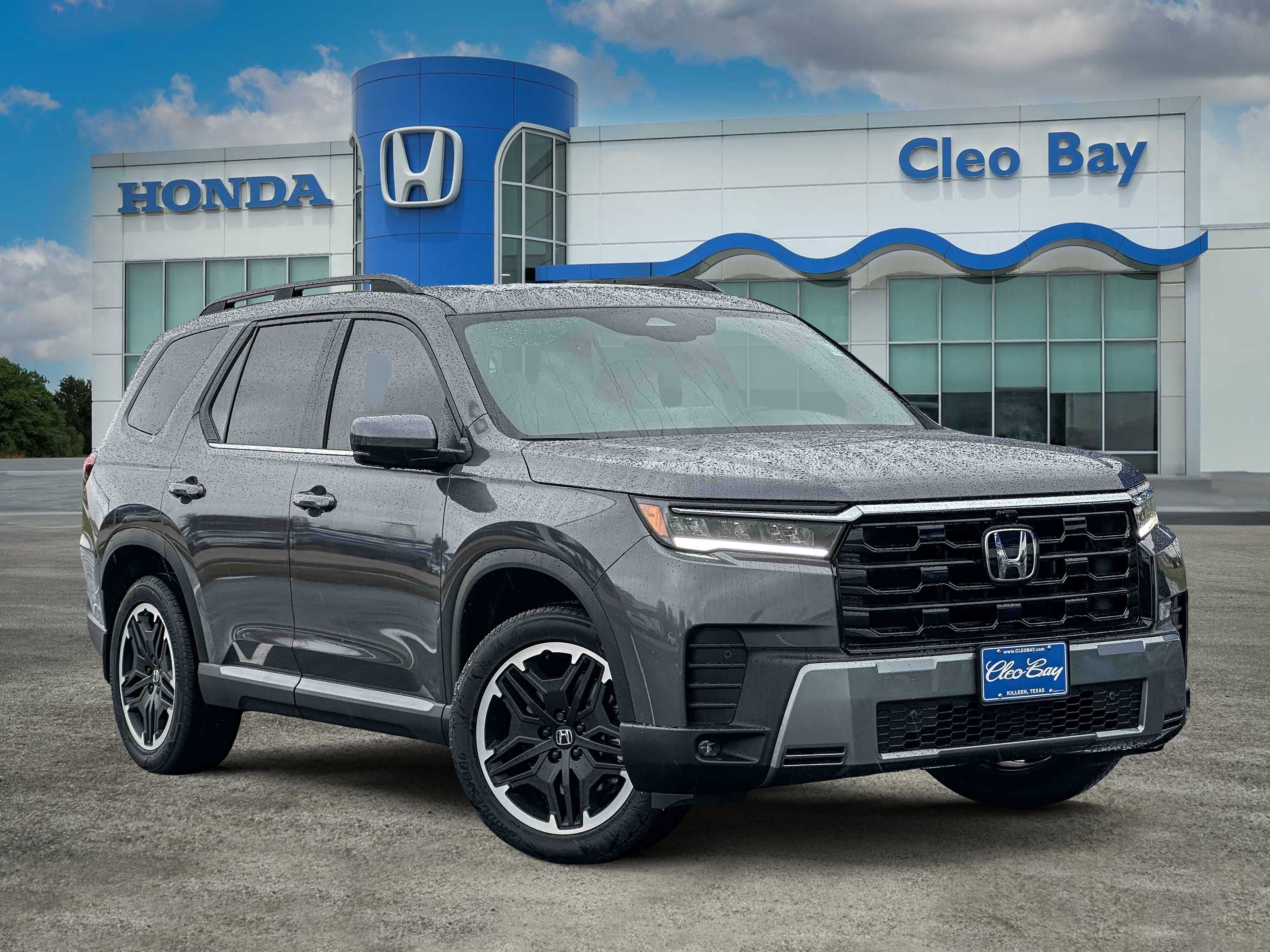 New 2026 Honda Pilot Touring image 1