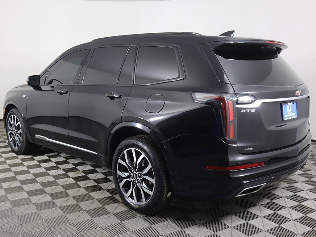 Used 2021 Cadillac XT6 Sport image 13