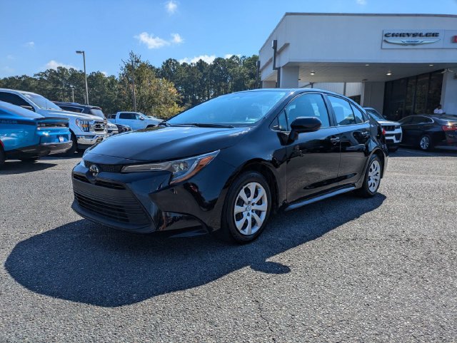 Used 2024 Toyota Corolla LE FWD image 8