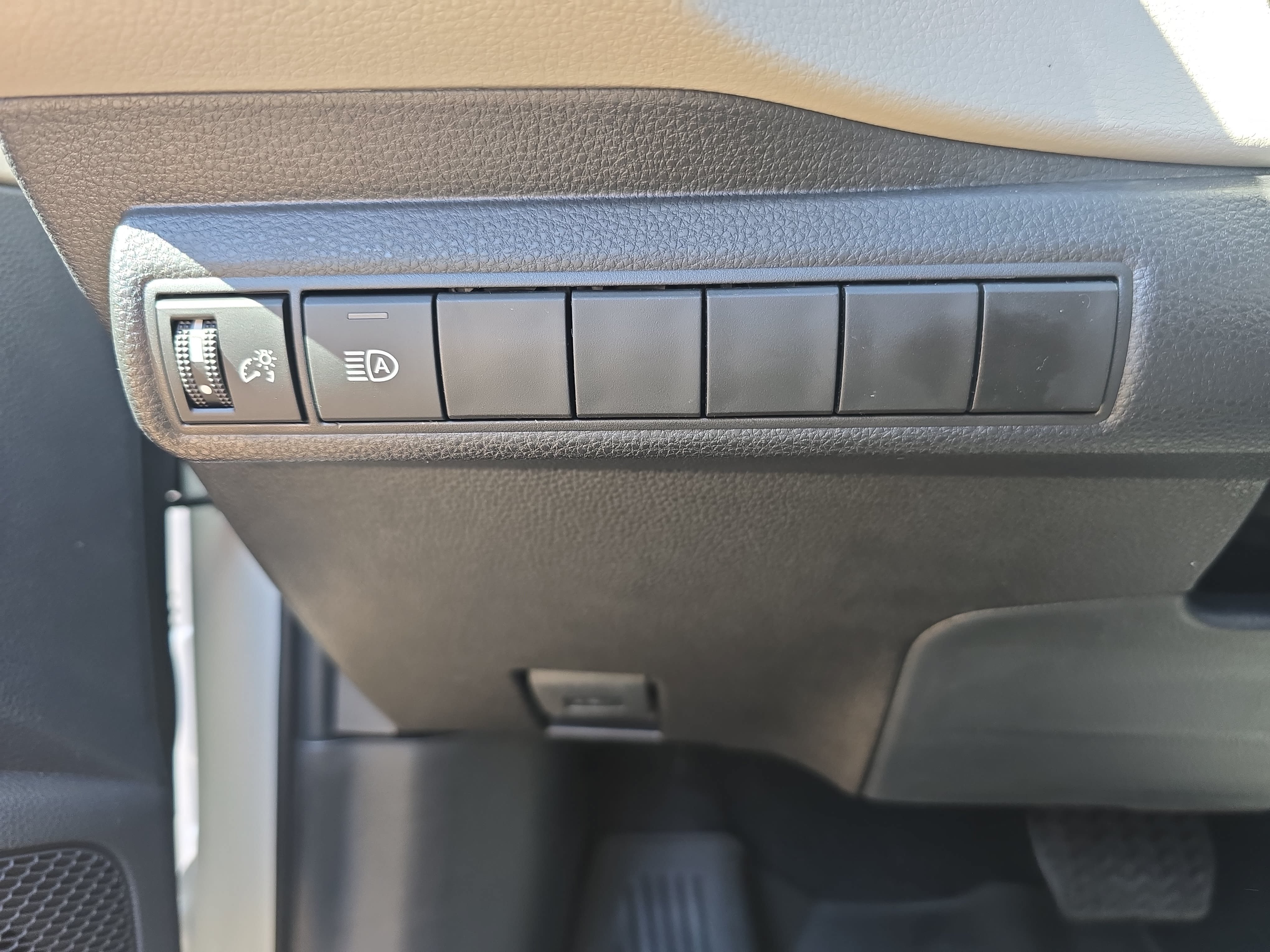 New 2027 Toyota Corolla LE FWD image 26