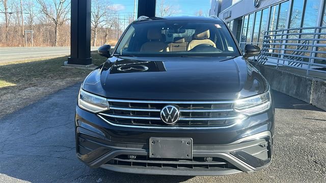 Used 2022 Volkswagen Tiguan SE image 3