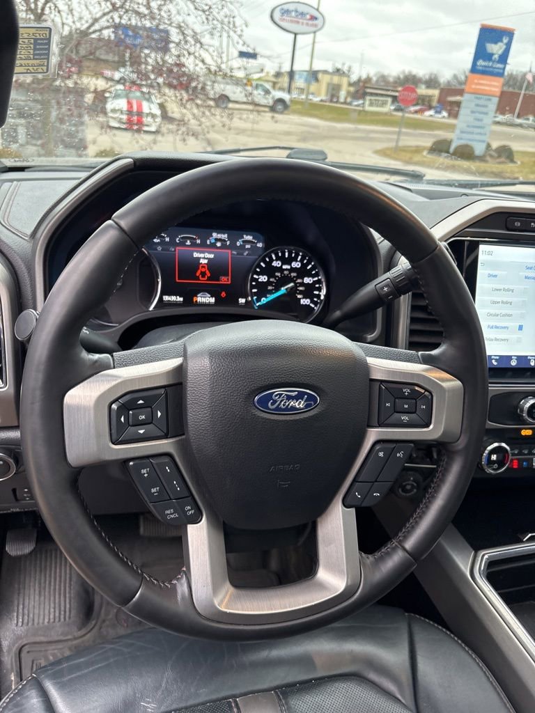 Used 2022 Ford F350 Platinum image 9