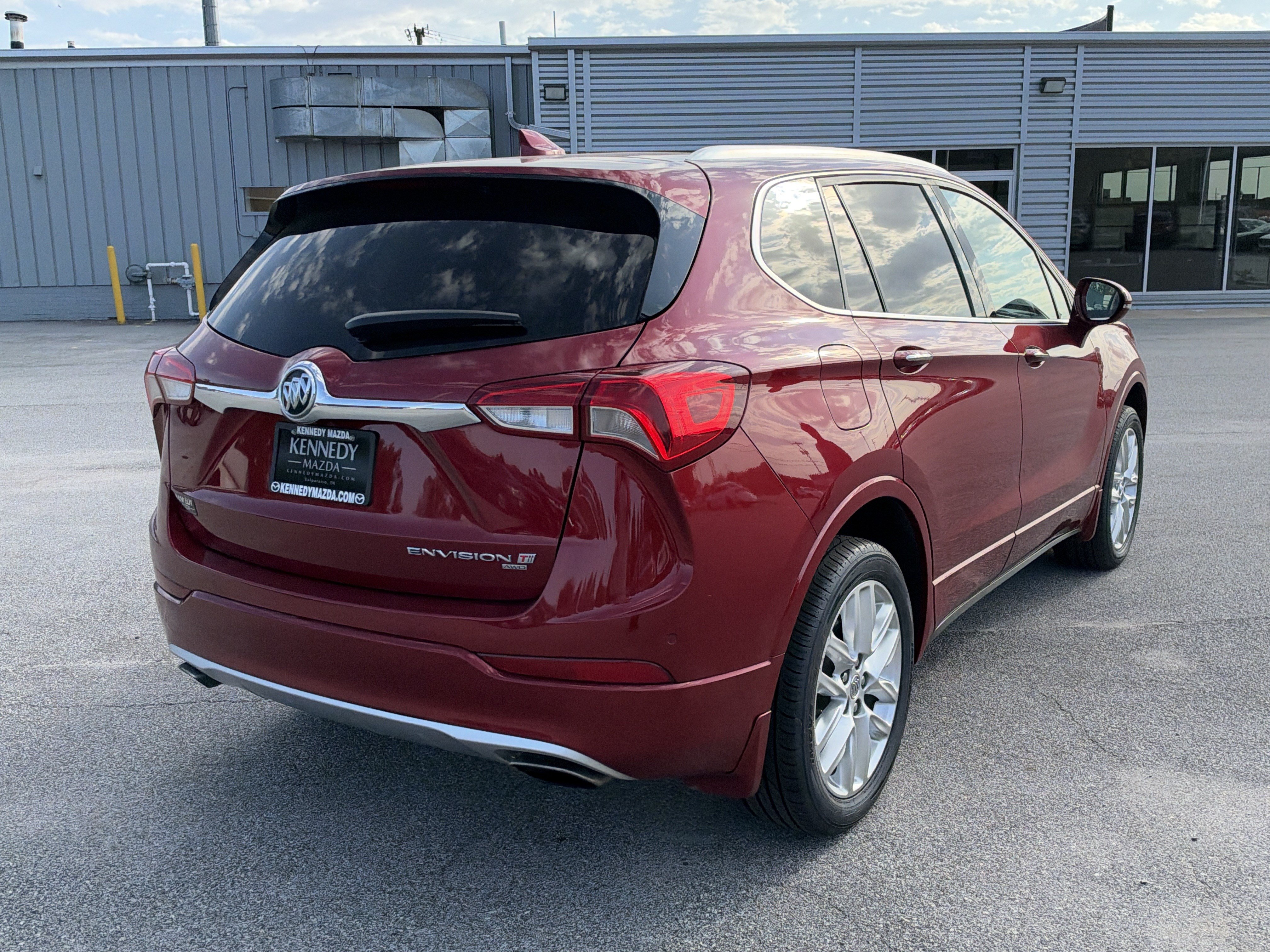 Used 2019 Buick Envision Premium AWD/4WD image 3